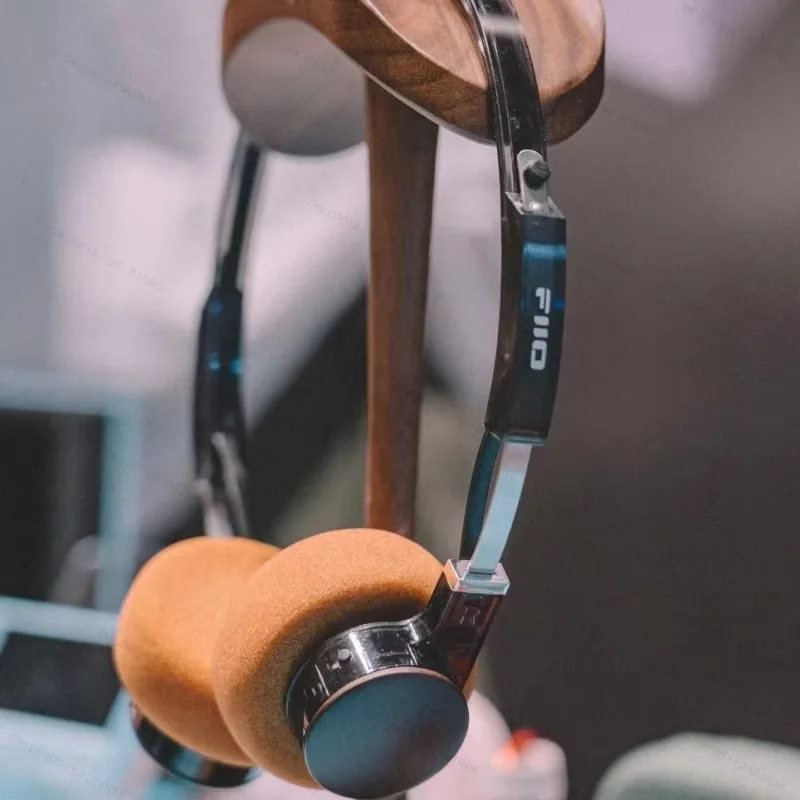 새로운 FiiO EH11 레트로 블루투스 이어폰 블루투스 소형 오버이어 디자인 40mm 대형 다이나믹 드라이버 기계식 쉘 헤드폰