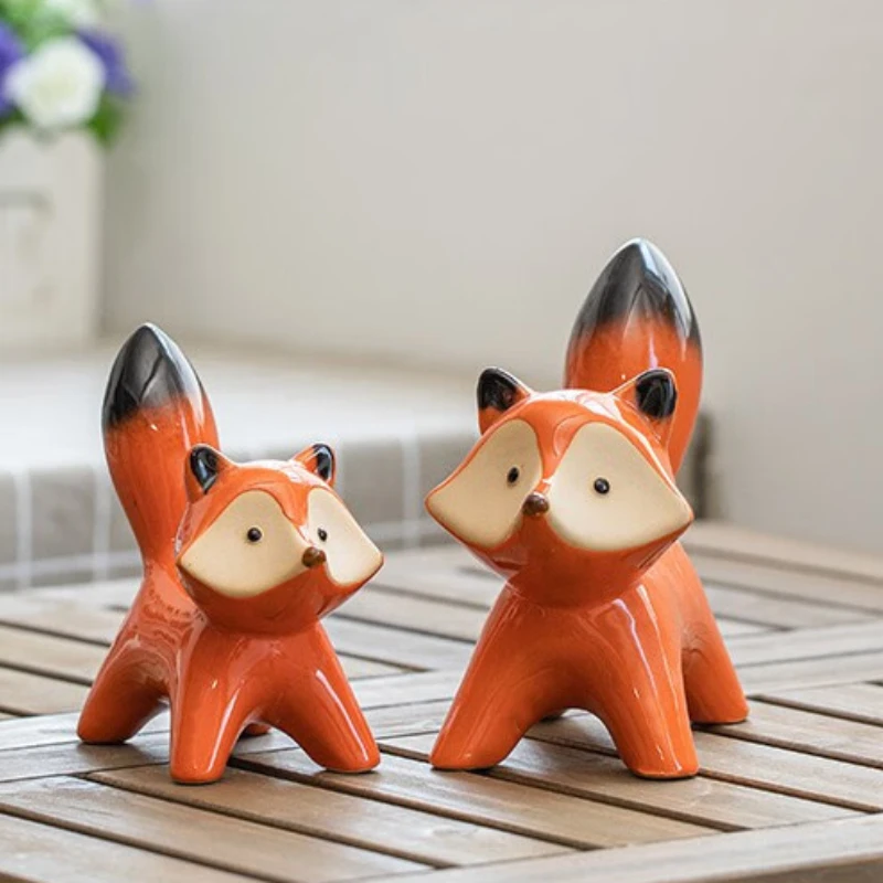 

Nordic Ceramic Fox Sculpture Handicraft Ornament Office Desktop Entrance Living Room TV Cabinet Bedroom Creative Home Decoration