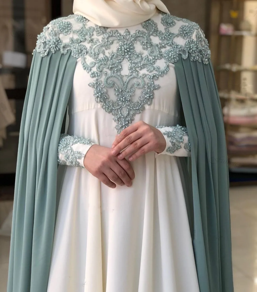 A-Line High-Neck Pearls Lace Appliques Dubai Arabic Long Sleeves Wedding Gowns For Women 2023 Bride
