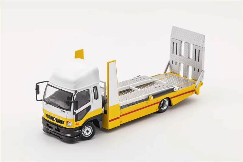 

GCD 1:64 Fuso Fighter Mk2 FK 2017 Double Deck yellow white RHD limited600 Diecast Model Car