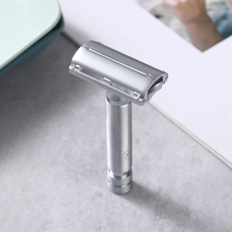 Yaqi Monarch Matte Chrome Color Safety Razor Zinc Alloy Razor Head And Aluminium+Brass Handle Lightweight Durability Razor