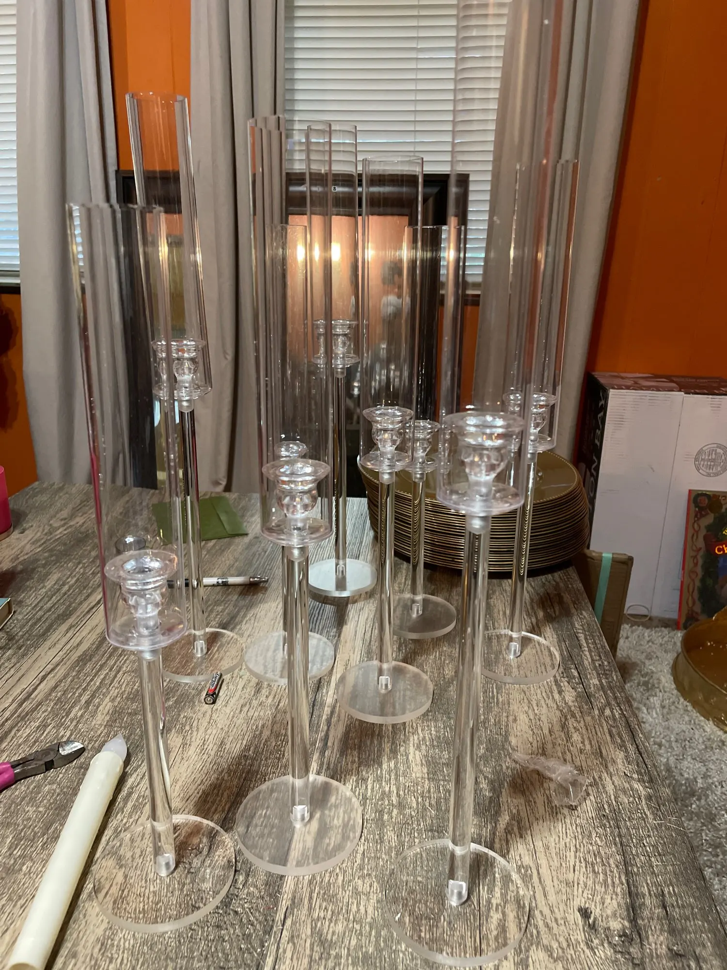 Duo De Bougeoirs En Cristal Pour éclairer Votre Table De Noël - Arts De La Table