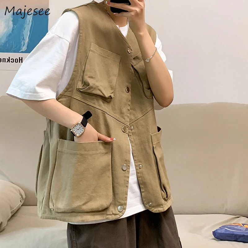 Men Vests Sleeveless Cargo Spring Fashion Multipockets Vneck Button