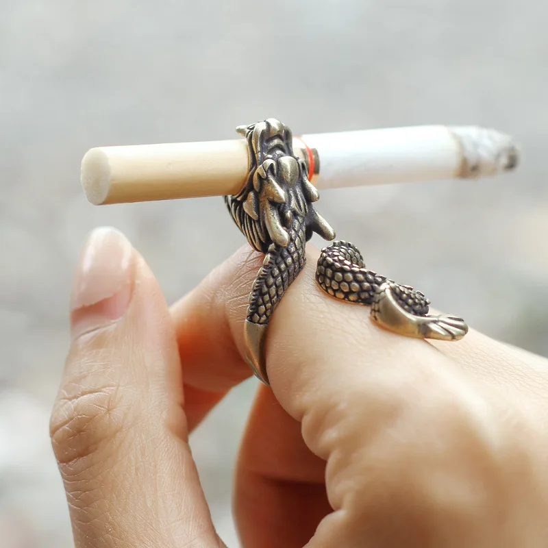 Cigarette ring hipster smoking ring ring cigarette holder creative gift jewelry ring domineering dragon ring cigarette