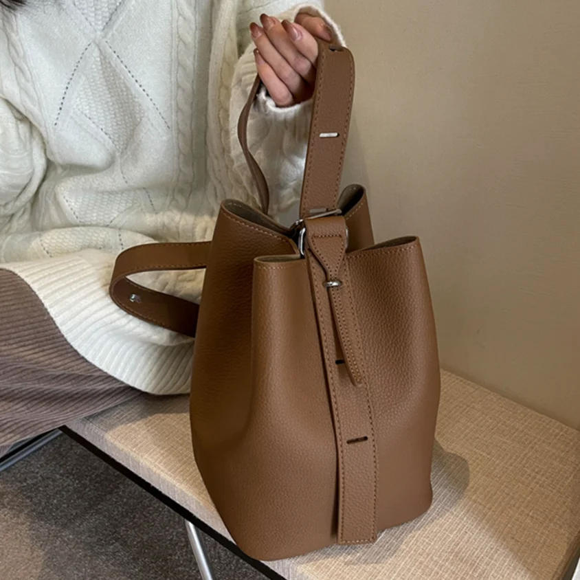 【MARITHE】韓国人気★CLASSIC LOGO MINI BUCKET BAG MARITHE FRANCOIS GIRBAUD CLASSIC LOGO MINI BUCKET BAG