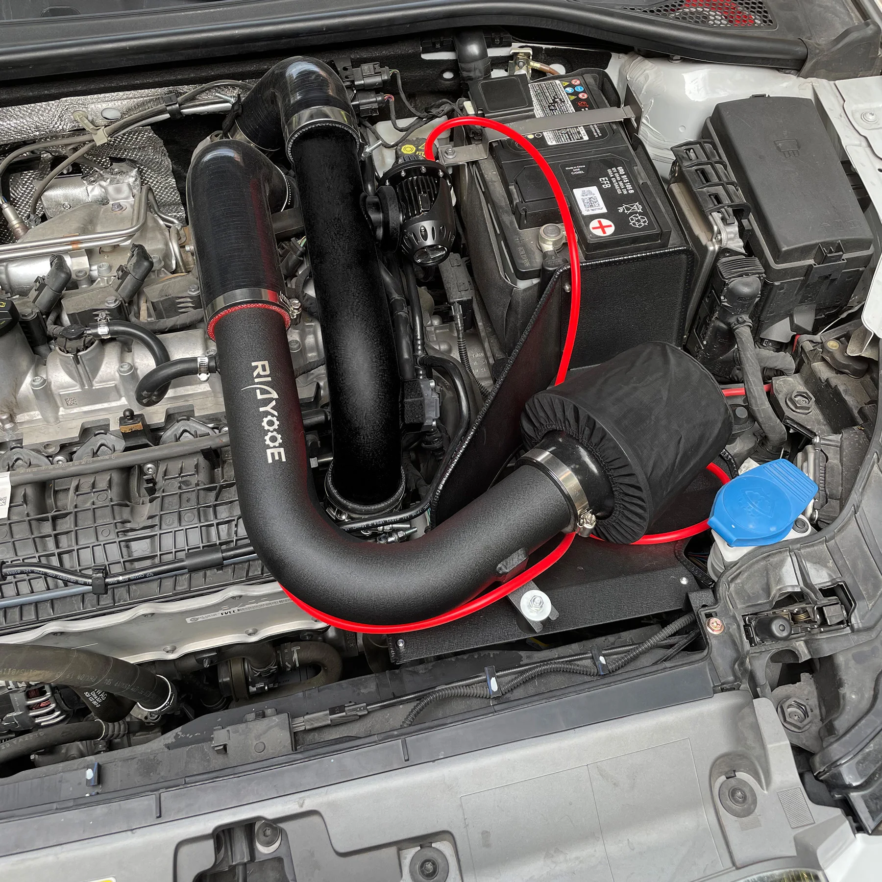 Audi Volkswagen EA211 インタークーラー パイプ Audi Volkswagen EA211 インタークーラー パイプ - メルカリ