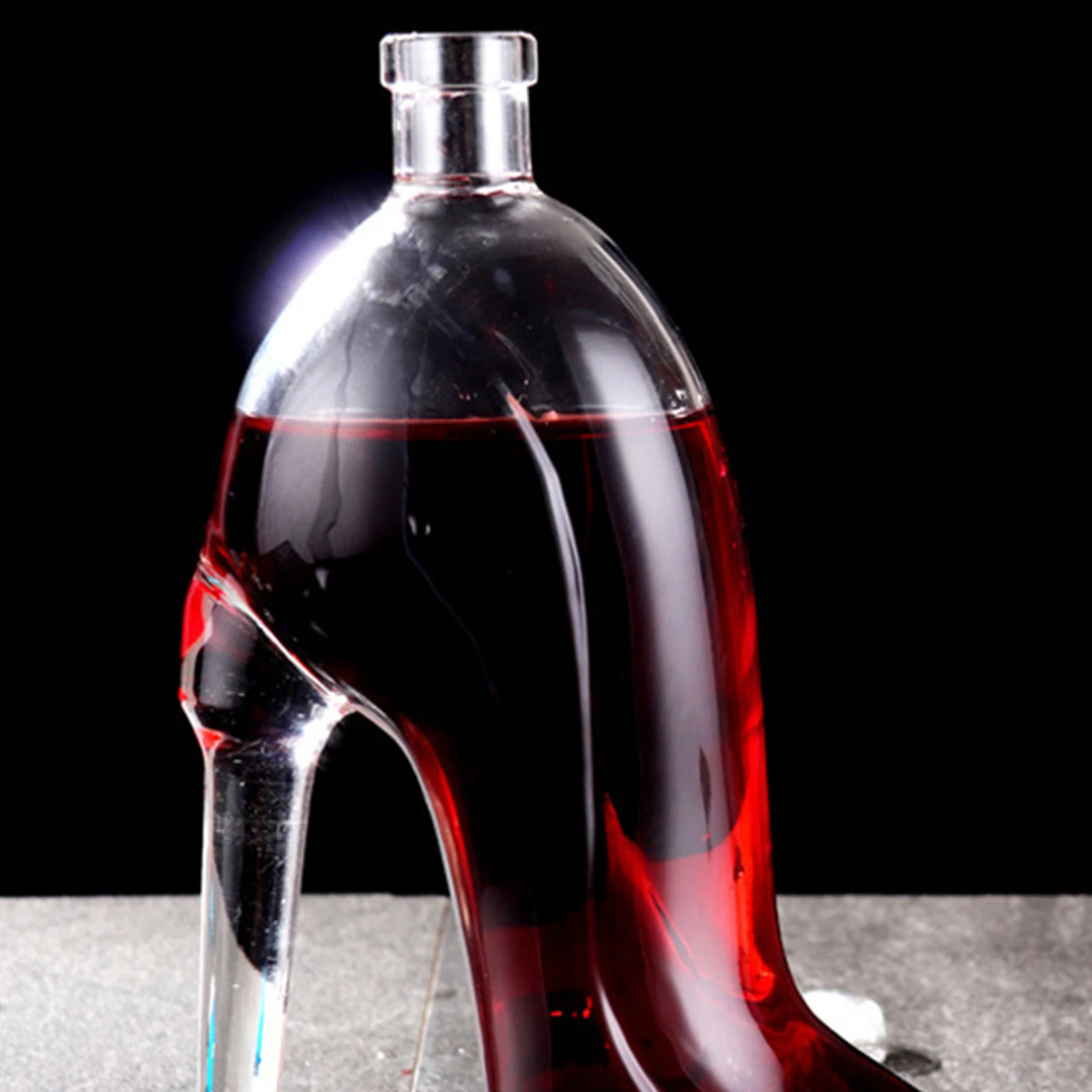 Decanter rosa pesca / Bottiglie in vetro soffiato a mano, Italia, anni '30, set di 2 in vendita su Decanter rosa pesca / Bottiglie in vetro soffiato a mano, Italia, anni '30, set di 2 in vendita su