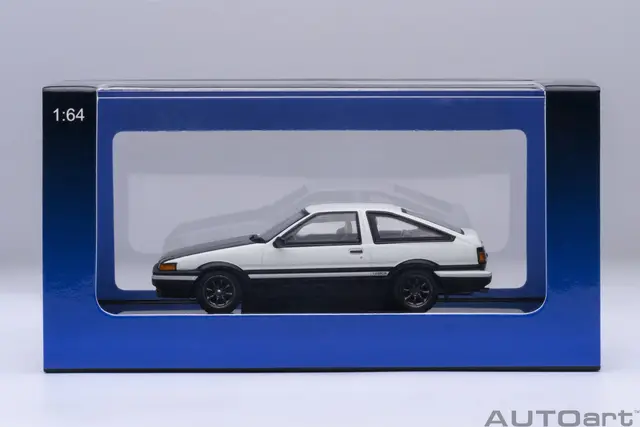 自動車 AUTOart Toyota Sprinter Trueno AE86 1/18 AUTOart Toyota Sprinter Trueno AE86 