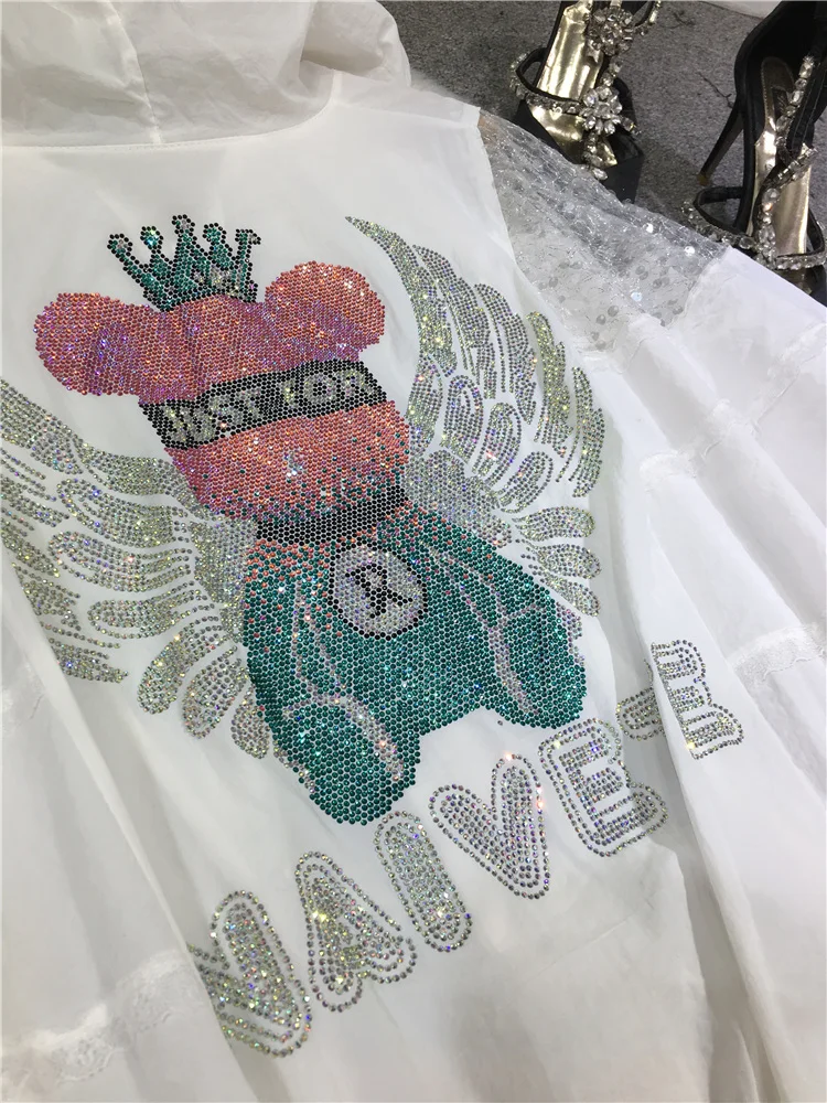 Luxury Shiny Bear Wings Hot Drilling Sunscreen Clothing Women Sequins Loose Hooded Cardigans Coat Summer Thin Jacket Coats