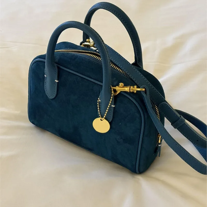 Retro Peacock Blue Boston Bag Women Matte Large Capacity Pillow Shoulder Bag Ladies Fashion Premium Casual Sle Crossbody Bag New