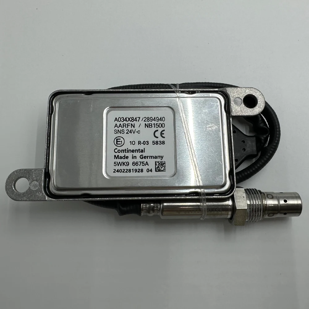 High Quality Chips for NGK Probe 5WK96675A 2894940 A034X847 Nitrogen Oxide Nox Sensor For Cummins VOLVO DAF XF Truck Made in DE 2