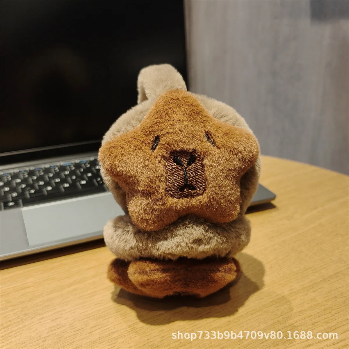 Pluszowe nauszniki z kapibarą na zimę dla dzieci, kawaii nauszniki z kapibarą dla dziewczynek i chłopców, ciepłe zimowe akcesoria, prezent świąteczny dla dzieci.