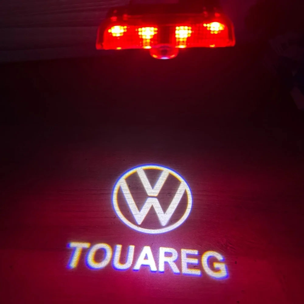White VW Touareg