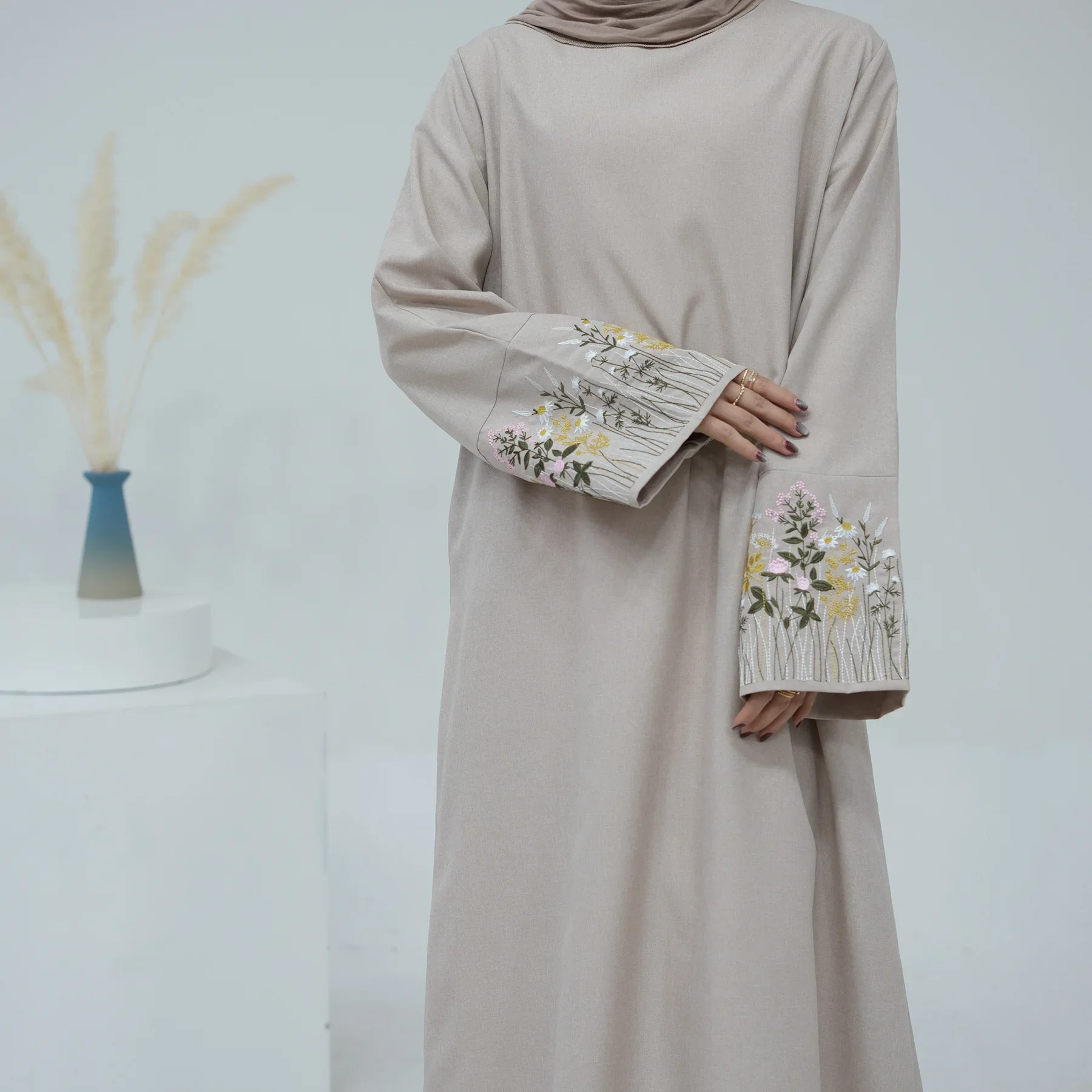 Flower Embroidery Linen Closed Abaya Muslim Dress Elegant Saudi Abayas for Women Dubai Eid Islamic Clothing Turkish Long Dresses