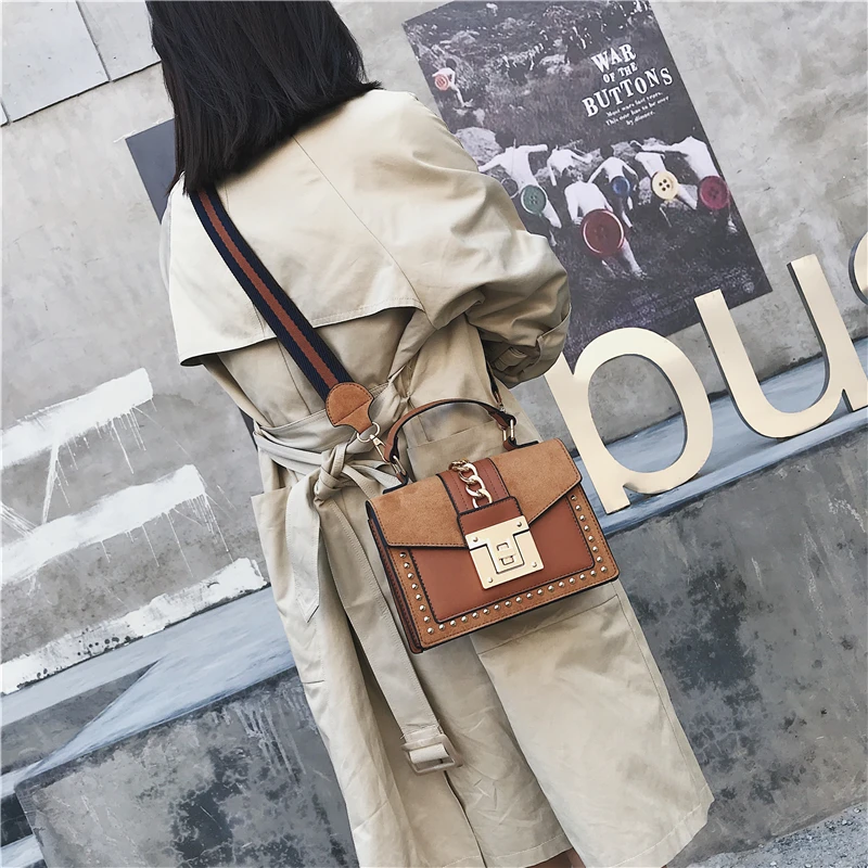 Tanie Luksusowe torebki damskie torebki projektant nit Crossbody torby damskie 2023 moda mała sklep