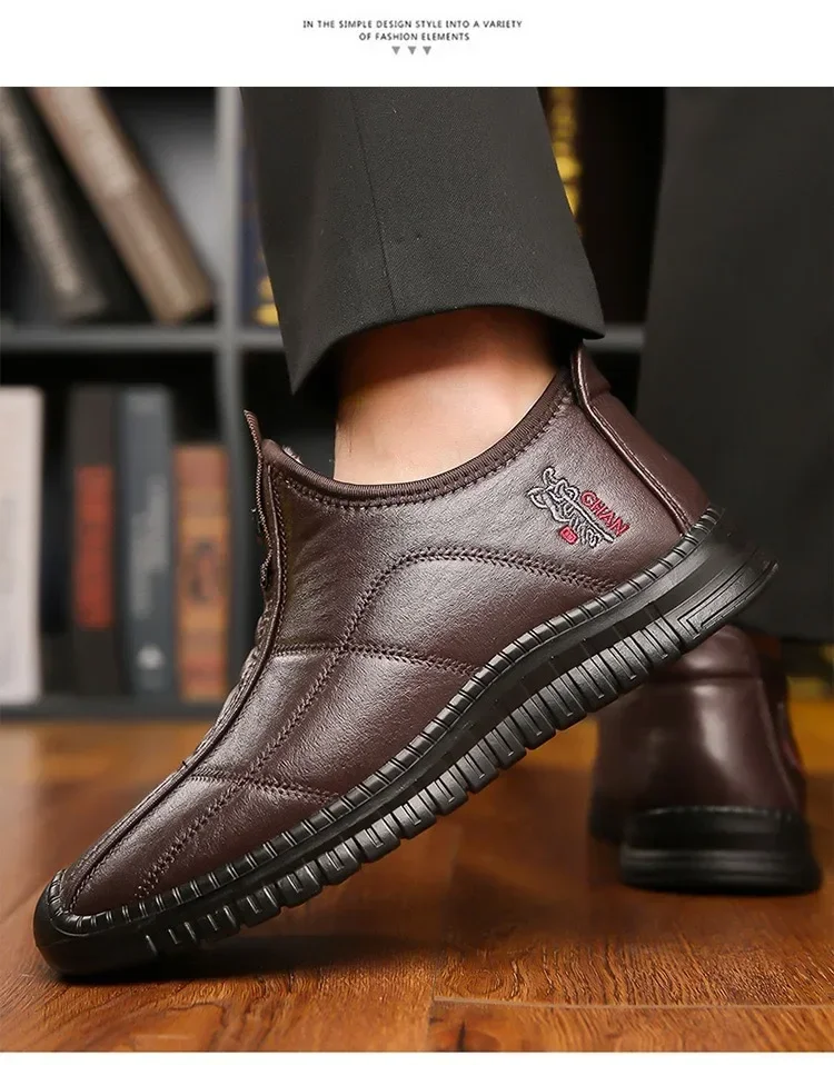 Winter Men's Boots Thick and Warm Outdoor Soft Soled Comfortable and Waterproof Walking Men's Boots Oversized Men's Work Shoes