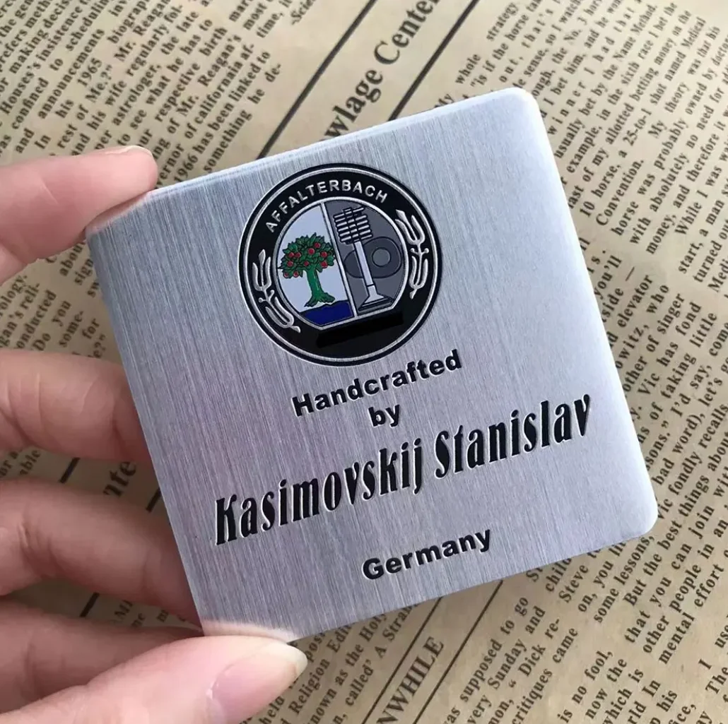 Рисунок 4 - Алюминиевые этикетки эмблемы наклейки