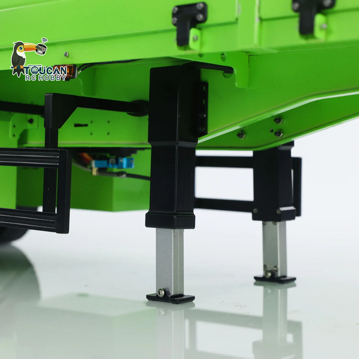 NEW 1/14 Metal Semi Trailer 3 Axles Manual Lifting Legs Lights for RC Tractor Truck DIY TAMIYAYA Lorry Model RC Dump Truck Toys 4