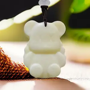 Natural Real Jade Bear Pendant Necklace Carved Jewelry Luxury Talismans Stone Accessories Gift Charm Designer Amulet Chinese