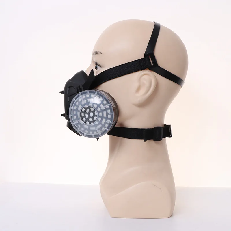 Respirateur demi-visage noir avec cartouche P-A-1, idéal pour protection peinture et soudure