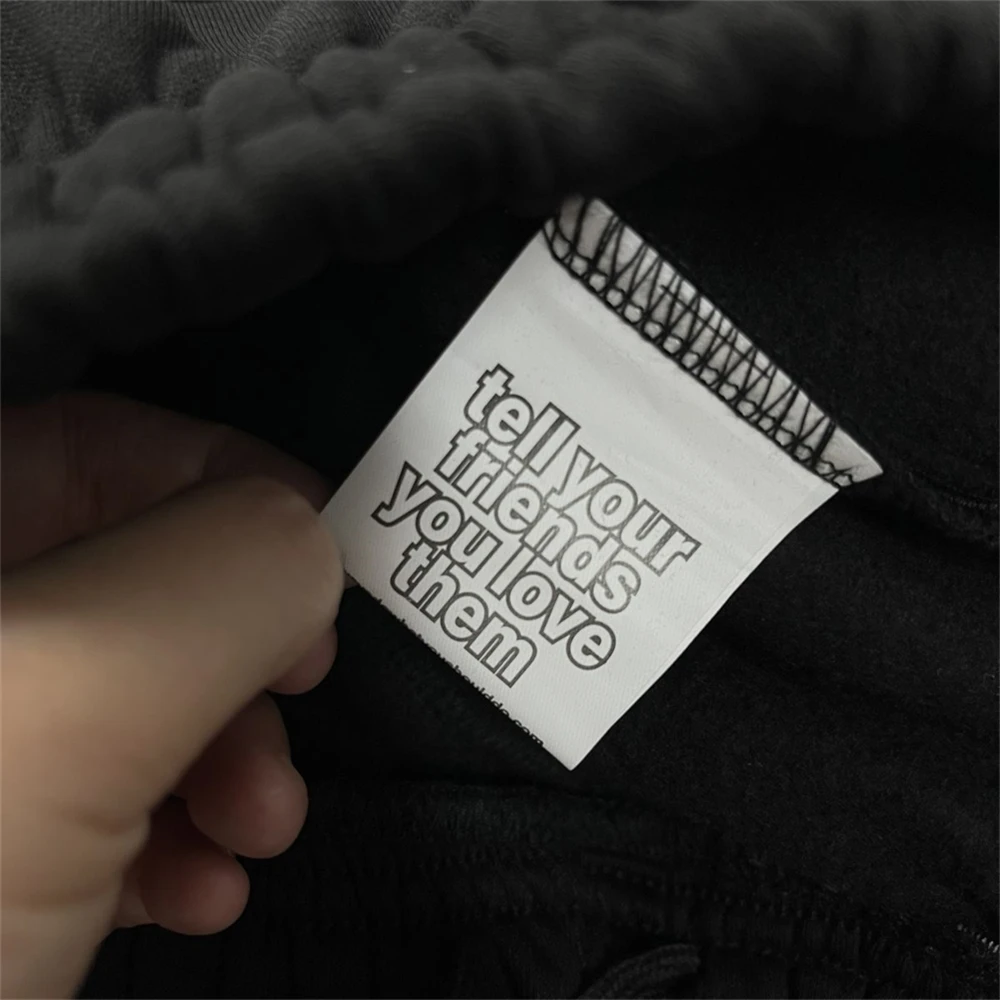 Description Picture 3 of itemHigh street couple sweatpants loose fashion trousers EU hot selling sports casual pants men and women street dance clothes