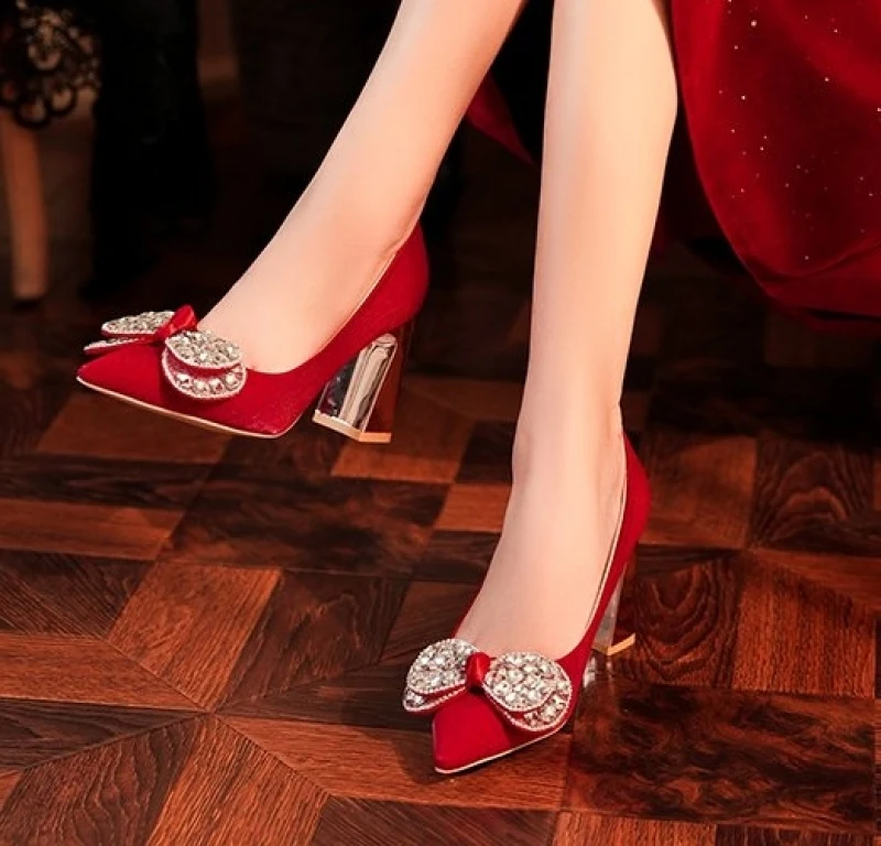 2024 Red Bling Big Crystal Pumps Women Bowtie Flock Thin Heeled Wedding Party Shoes Woman Shiny Rhinestones High Heels Shoes