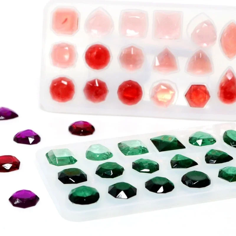Stampo In Silicone Per Cabochon E Gioielli | 176 Cavità In 38 Forme Diverse | Per Resina Epossidica, Argilla Polimerica | Crea Ciondoli E Orecchini Fai Da Te | Grande 25,5x16 Cm - 2