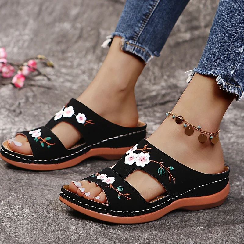 Women Slippers Embroider Flowers Leather Woman Sandals Outdoor Light Casual Wedges Slippers Slip on Summer Shoes for Women women sandals wedge sandals