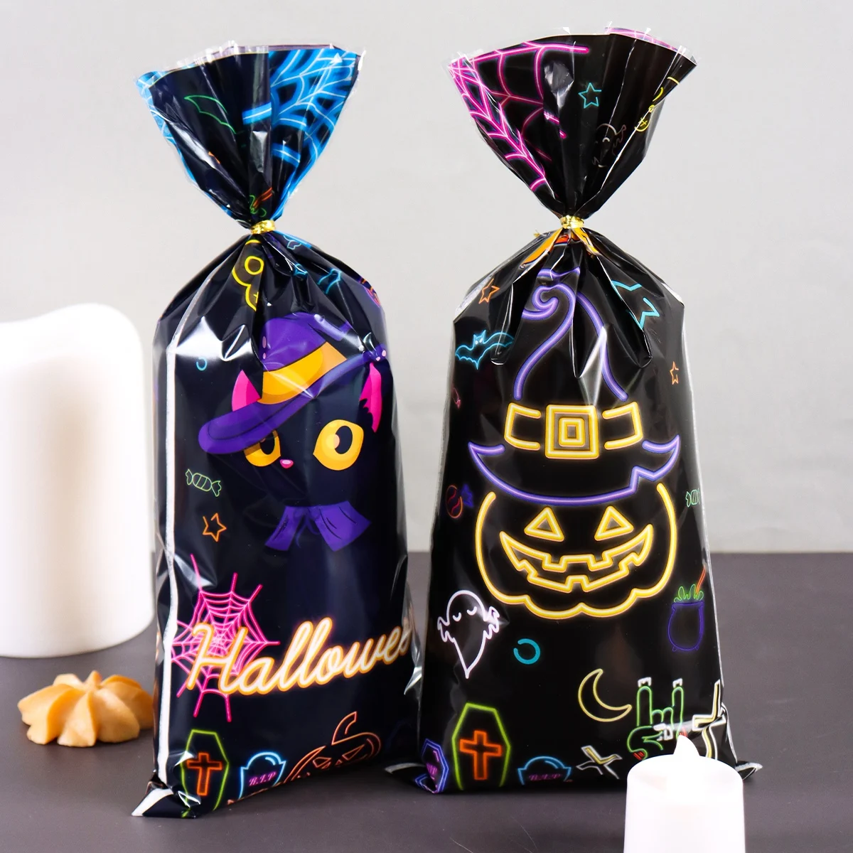 25/50/100 Stück Halloween-Geschenktüten mit schwarzer Katze, Kürbis-Süßigkeits-Verpackungsbeutel, Süßes oder Saures 2025, Happy Halloween Party-Dekorationszubehör