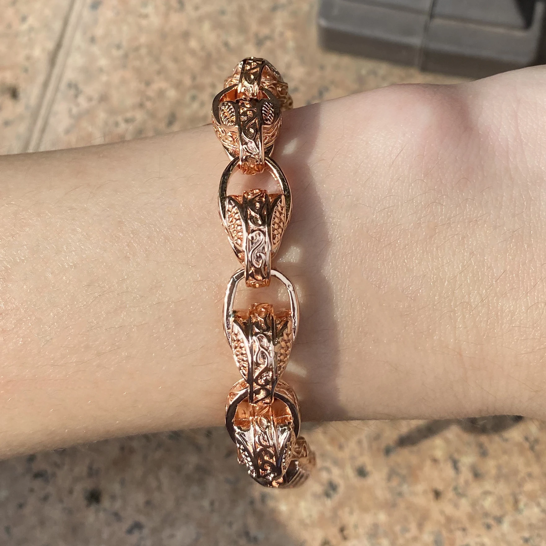 سوار Aokaishen-Tulip Belcher للنساء ، النحاس المطل...