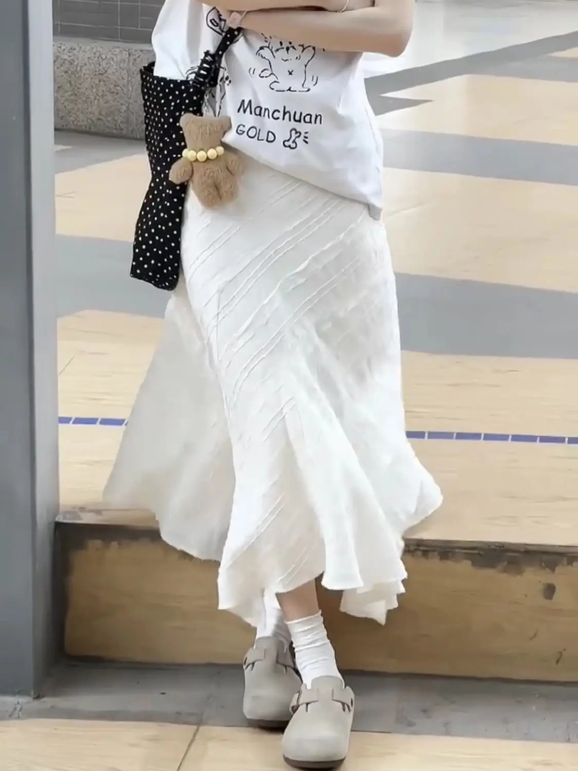 Рисунок 3 - Женская длинная юбка с высокой талией