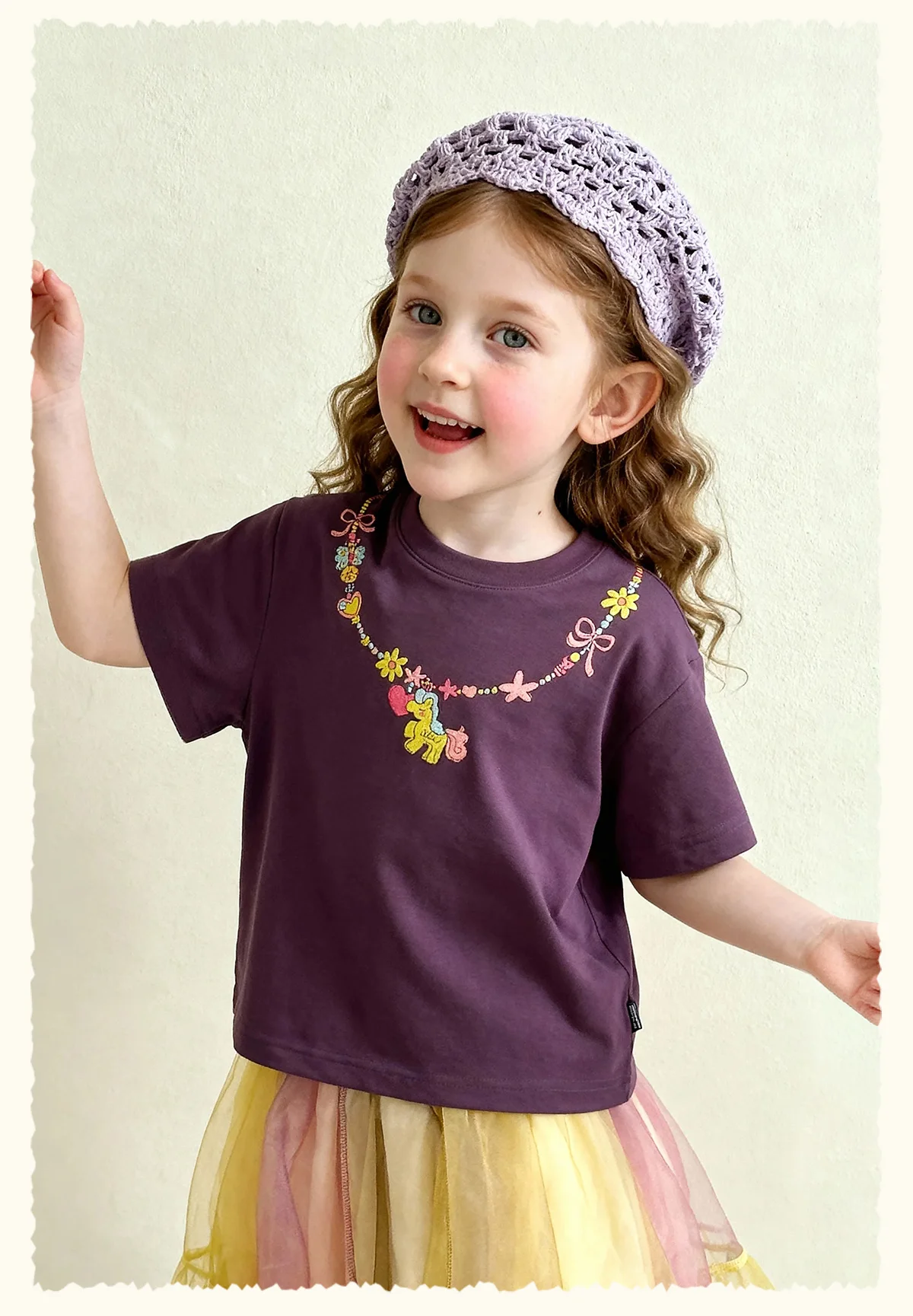Amila 2026 Sommer Neues Kinder-T-Shirt mit lustigem Halsketten-Print, locker geschnittene Schulterversion, süßes, trendiges Freizeit-Oberteil – Detail 17