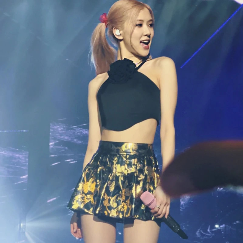 

Kpop Girl Group ROSE Women Concert Black Sexy Sleeveless Halter Vest Crop Tops Dance A-line High Waist Mini Skirt Two Piece Set