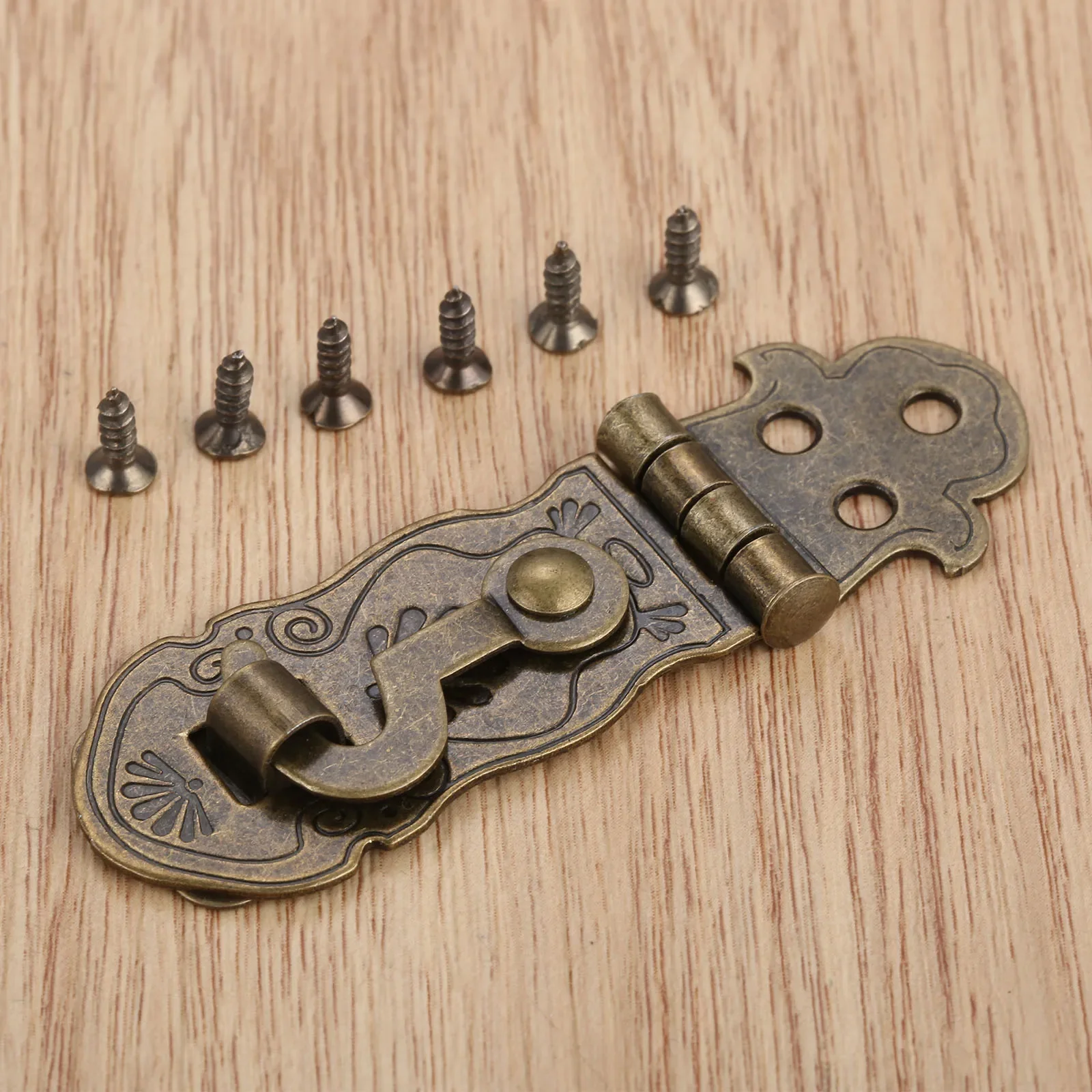 Zinc Alloy Wooden Box Toggle Lock Antique Bronze Box Buckles Latch Clasp Pattern Carved Flower Book Lock Hardware 1 Pc furniture hardware toggle latches decorative latches buckle clamp butterfly twist latch