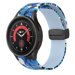 Magnetic Silicone Strap for Smartwatches - Versatile and Comfortable Bracelet Replacement (Camouflage blue)