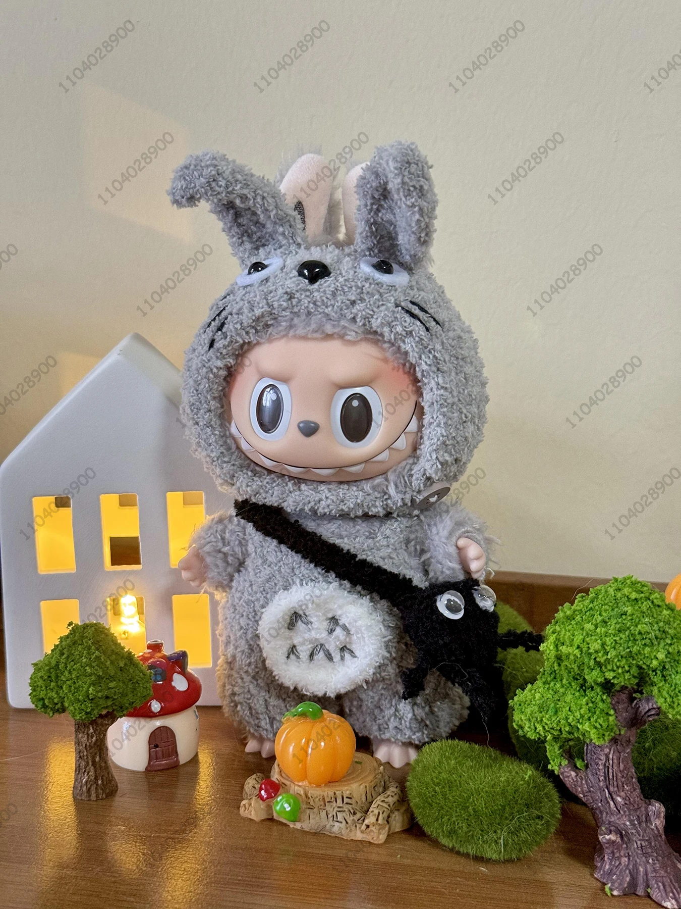 Labubu The Monster Cartoon Totoro Costume Clothes Vinyl Doll Action Figure 1:1 Replica Bag Charm Bag Pendant Gift doll clothes