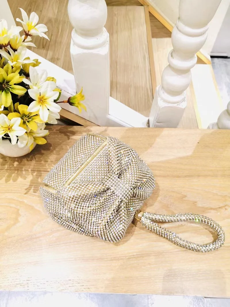 

Crystal Shiny Rhinestone Diamonds Hobo Bag Luxury Designer Evening Bag Dinner Party Clutch Purse Women's Handbag Shoulder Bag