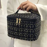 Nouveau Sac à Maquillage Tricoté pour Femme 2026 – Trousse de Maquillage Portable et Tendance Grande Capacité BX100 2