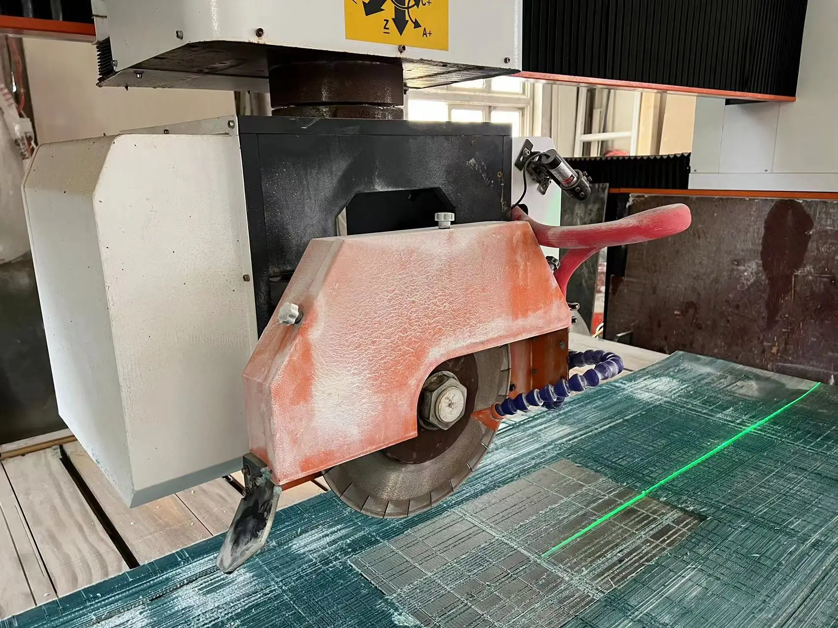 28% discount! Bridge Saw Type Cnc Stone Cutting Machine For Marble Granite Quartz Kitchen Countertop