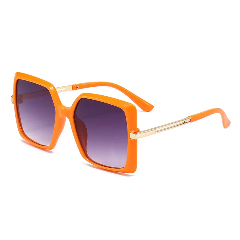 

Vintage Square Frame Sunglasses Women Gradient Lens UV400 Sun Glasses Metal Leg Fashion Outdoor Beach Eyewear