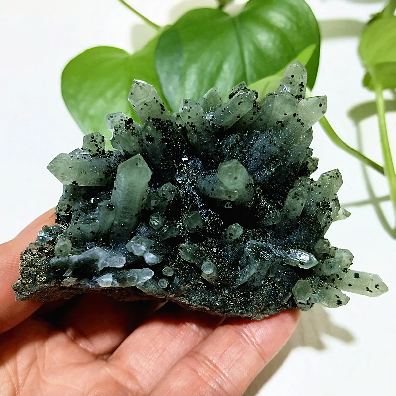 Natural Stones Epidote Crystal Cluster Tower Symbiosis Specimen Feng Shui Crystal Witchcraft Energy curative Room Decoration 4