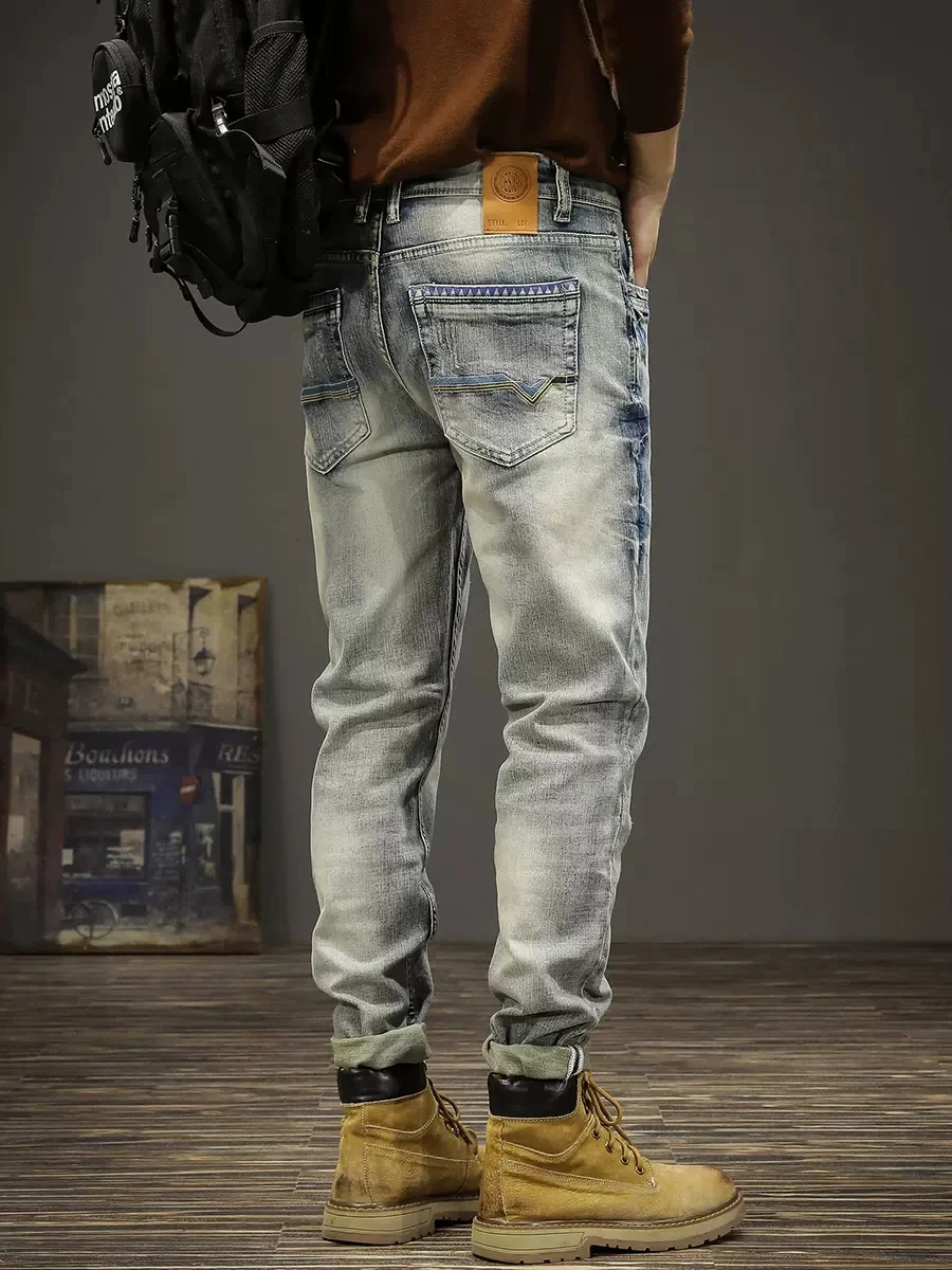 Рисунок 2 - Джинсы мужские Стрейчевые в стиле ретро