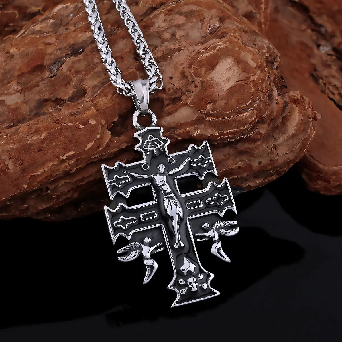 

Men's Nordic Religious Belief Jesus Cross Viking Necklace Retro Fashion Titanium Stainless Steel Pendant Punk Jewelry Amulet