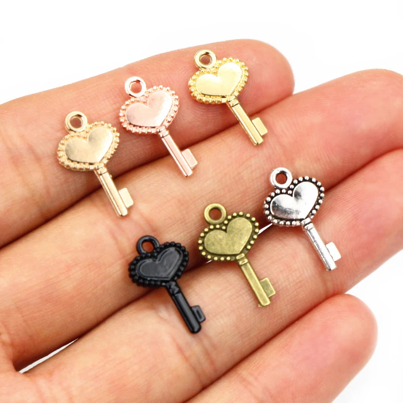 

40pcs Cute Heart Most Key Charms Pendant 17x10mm Antique Silver Plated Bronze fit Vintage Tibetan Findings for Jewelry Making