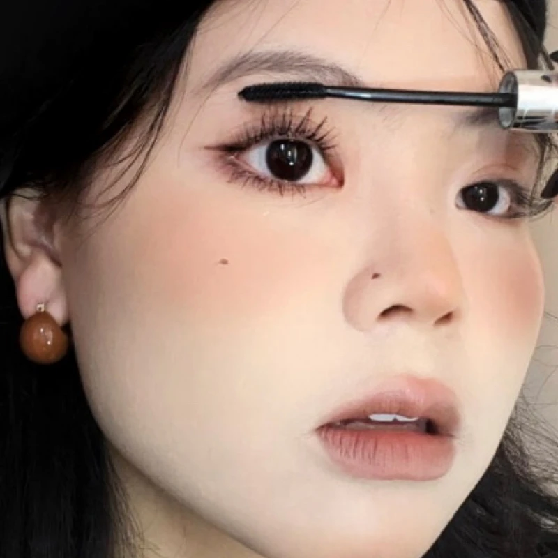 

4D Waterproof Smudge-proof Mascara Silky Lengthening Black Silk Fiber Curling Eyelashes Thick Lashes Eye Makeup Tool Cosmetics