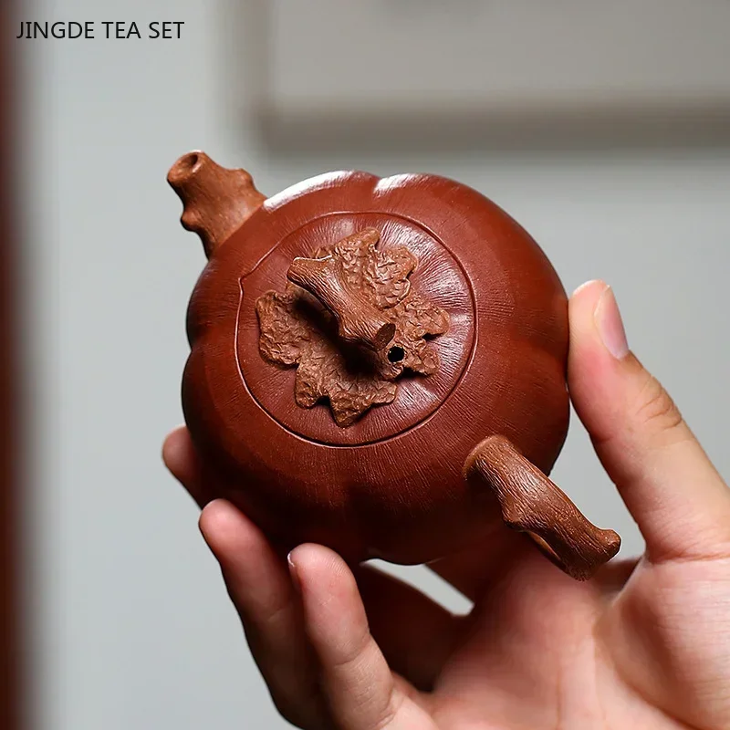 1pc 140ml Yixing Purple Clay Teapot Famous Handmade Raw Ore Filter Teapot Persimmon Shape Beauty Tea Infuser Home Zisha Tea Set