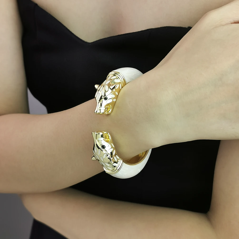 ダブルヒョウヘッドカフブレスレットビッグバングル女性のための
