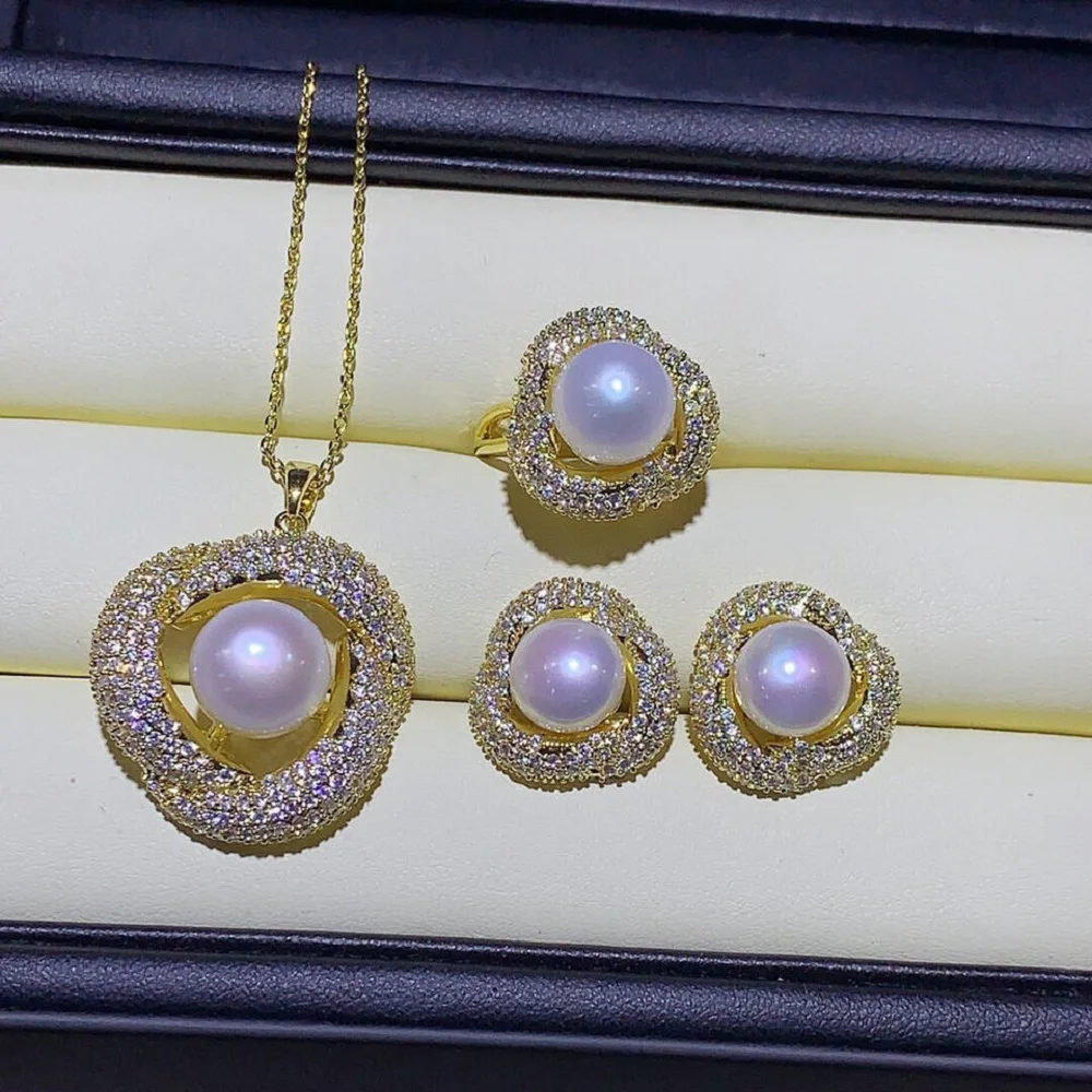 

Gorgeous AAAA 10-11mm South Sea White Rivet Pearl Pendant and Earring Set 925s
