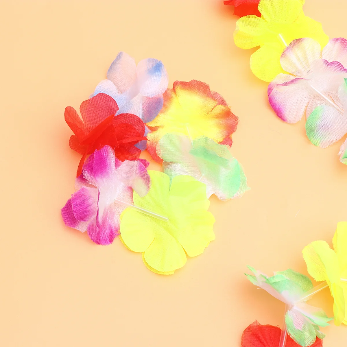 

Hawaiian Party Skirt Simulation Flower Headdress Bracelet Necklace Tropical Beach Dancing Skirt for Men Colorful
