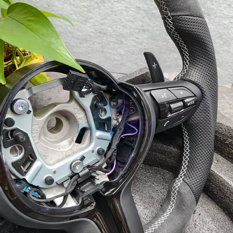 BMW F10 F20 F30 F32 F36 F80 F82 M3 M4 M 스포츠 가죽 알칸타라 스포츠 스티어링 휠용
